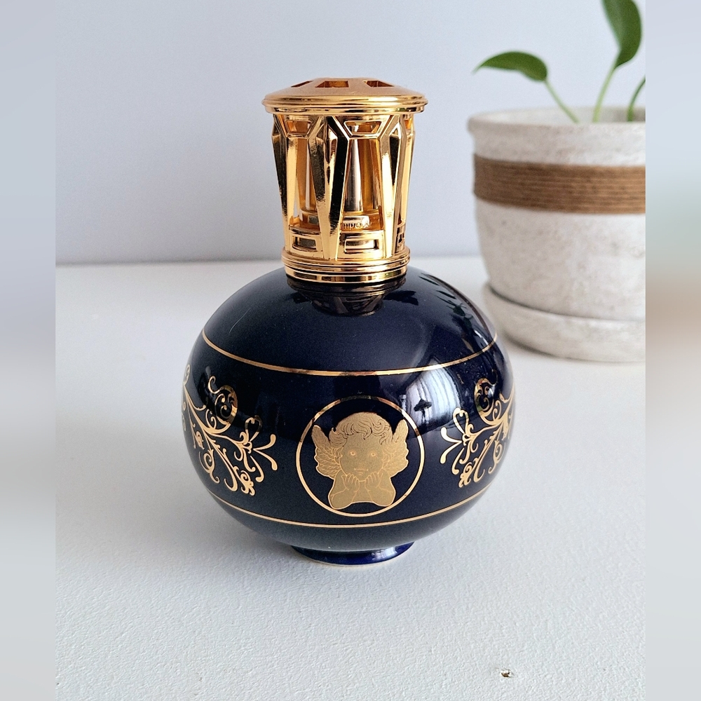 Porcelain Eden Lamp